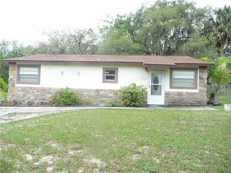 311 E Palm St., Davenport, FL 33837