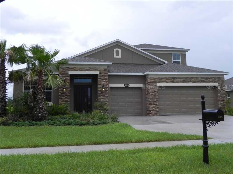 208 Mageneta Loop, Auburndale, FL 33823