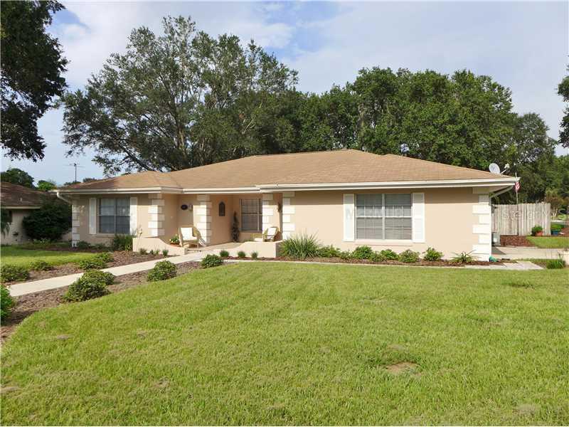 402 Durrell Cir., Winter Haven, FL 33884