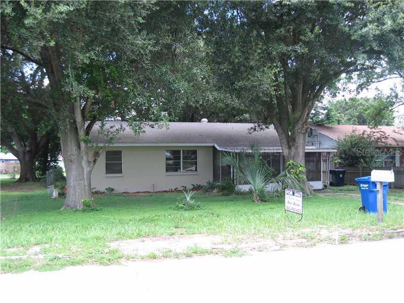 228 Nelson St., Auburndale, FL 33823