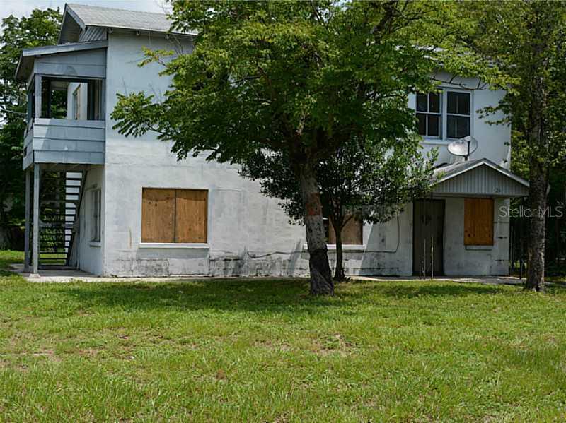 26 W Crystal Ave., Lake Wales, FL 33853