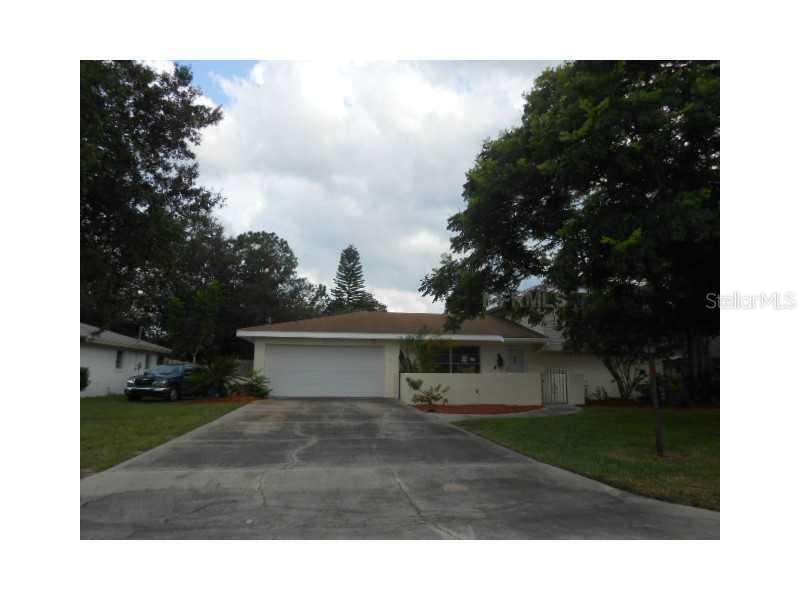 423 Alachua Dr., Winter Haven, FL 33884