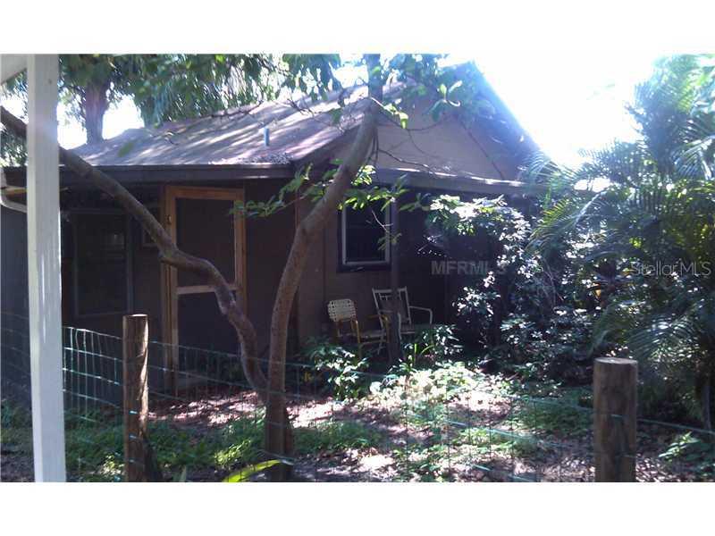 98 22nd St., Winter Haven, FL 33880