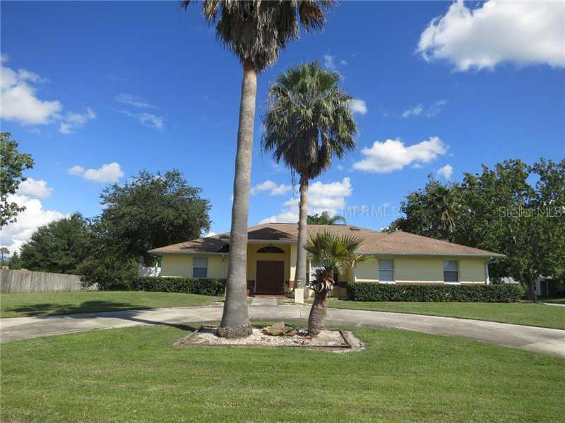 301 Van Lakes Blvd., Auburndale, FL 33823