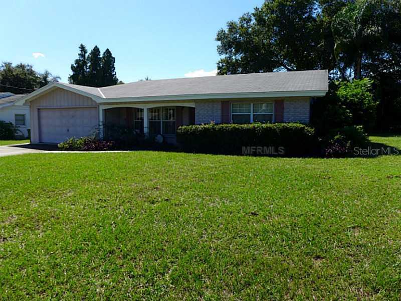 702 Avenue M, Winter Haven, FL 33880