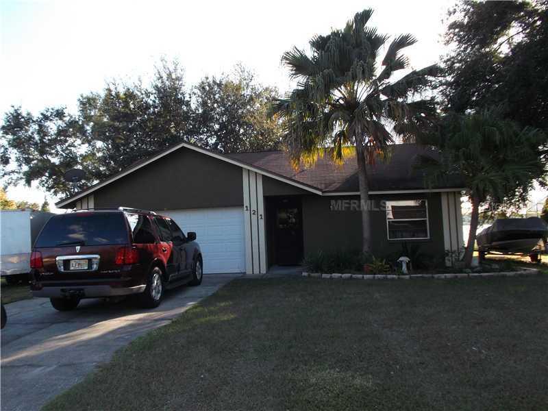 121 Lake Thomas Dr., Winter Haven, FL 33880