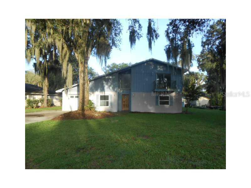 808 Arietta Dr., Auburndale, FL 33823
