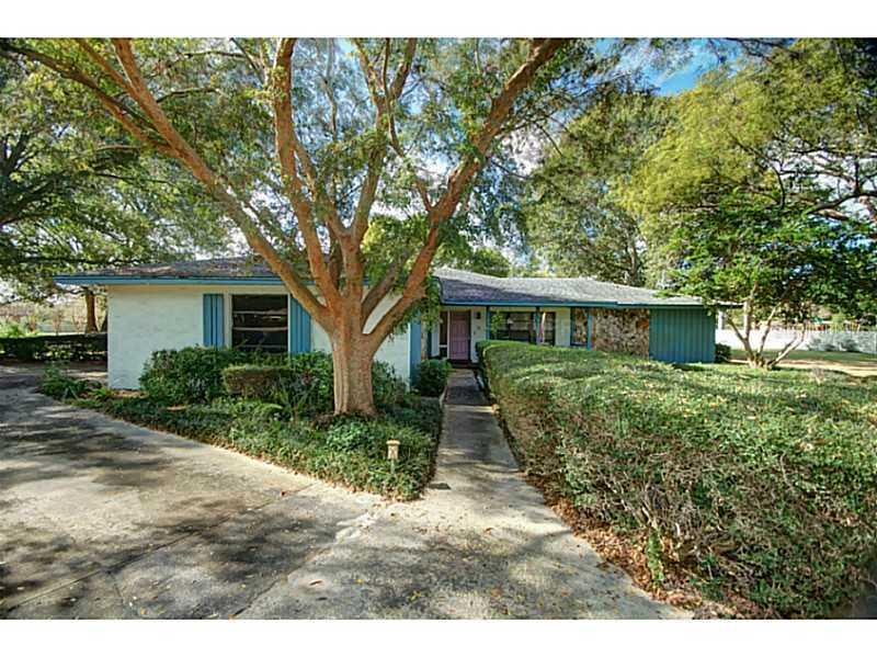 102 Arietta Shores Dr., Auburndale, FL 33823