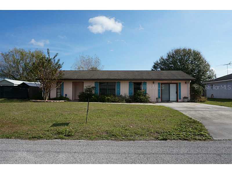 1743 Sandalwood Cir., Winter Haven, FL 33880