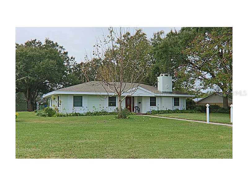 900 Thompson Cir., Winter Haven, FL 33881