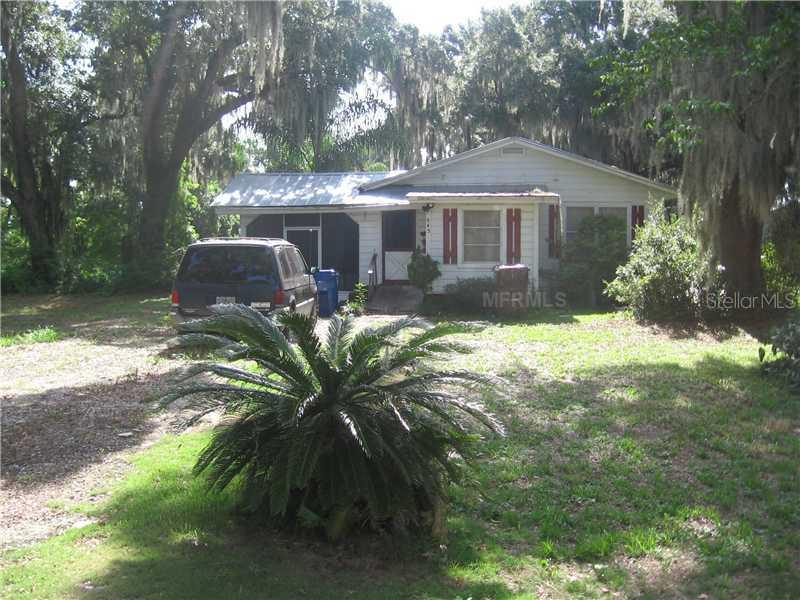 949 Lake St., Lake Hamilton, FL 33851