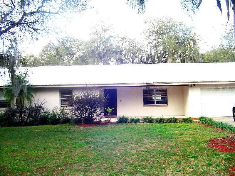 4607 Reynosa Dr., Winter Haven, FL 33880