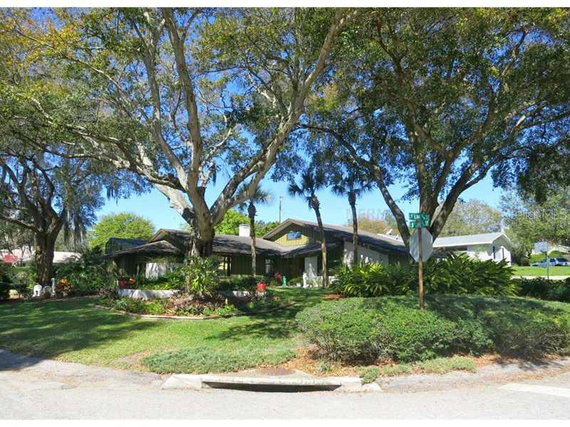 109 Lake Link Cir., Winter Haven, FL 33884