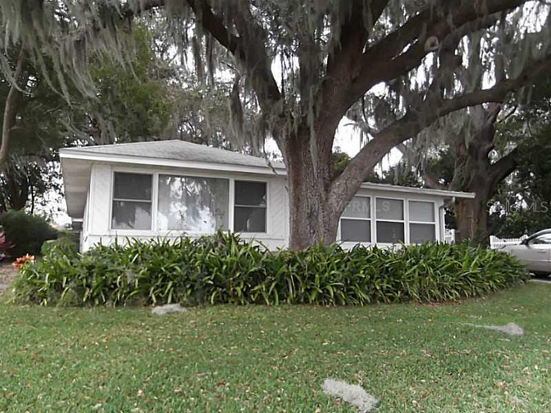 1295 N Lake Howard Dr., Winter Haven, FL 33881