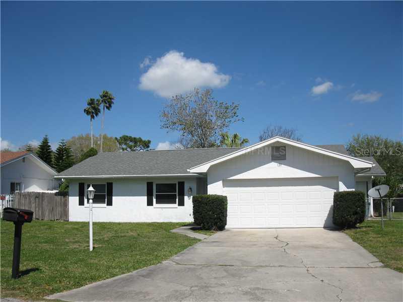 120 Sandburg Ln., Winter Haven, FL 33884