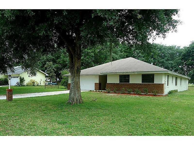 921 Van Dr., Auburndale, FL 33823