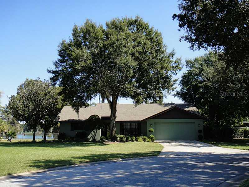 808 Carlton Ct., Winter Haven, FL 33884