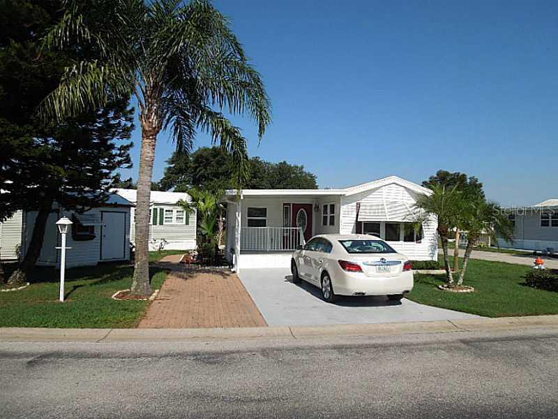 874 Center Crest Blvd., Davenport, FL 33837