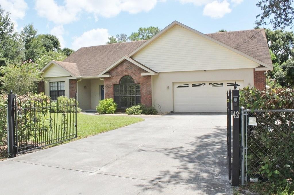 42 Tera Ln., Winter Haven, FL 33880