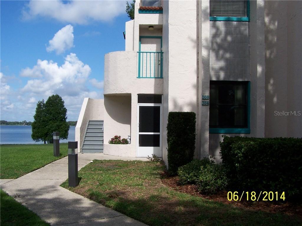 304 Laurel Cove Way, Winter Haven, FL 33884