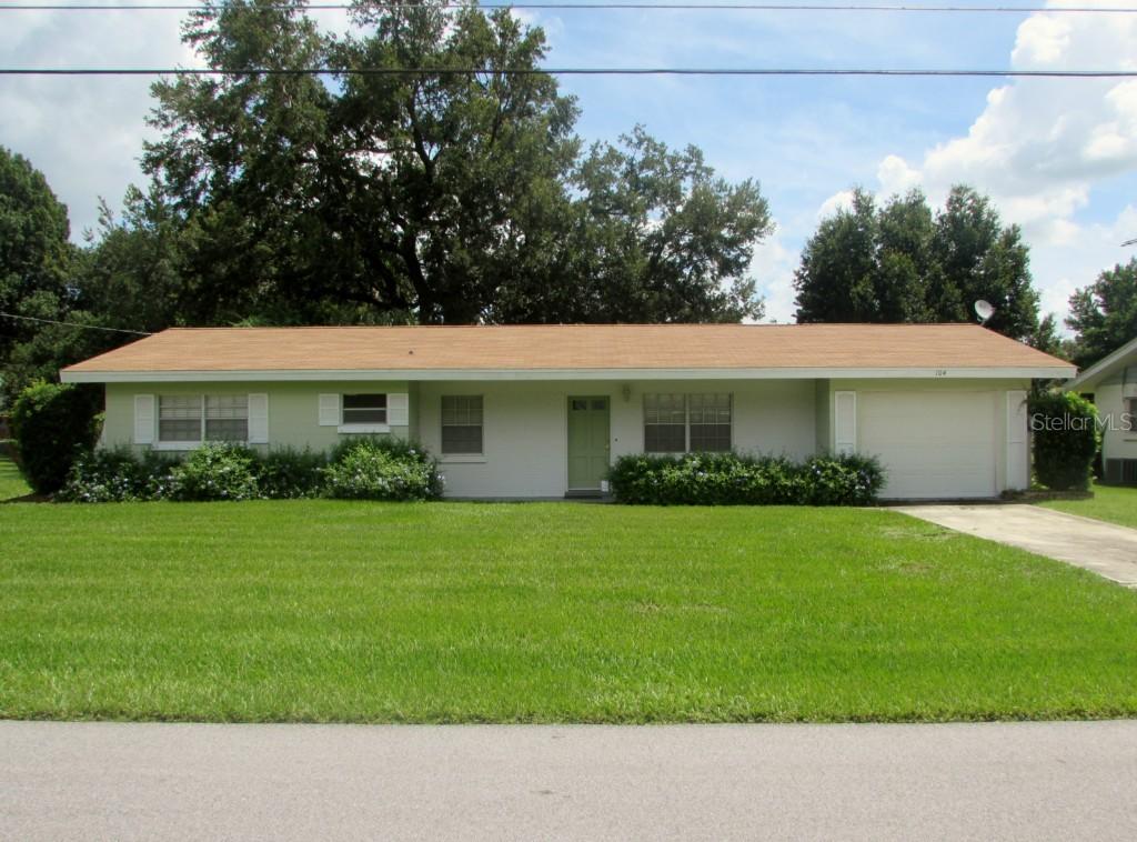 104 Tremont Dr., Winter Haven, FL 33884