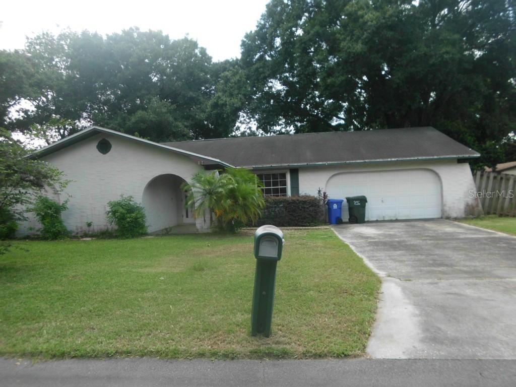 1315 Glenview Ln., Lakeland, FL 33813