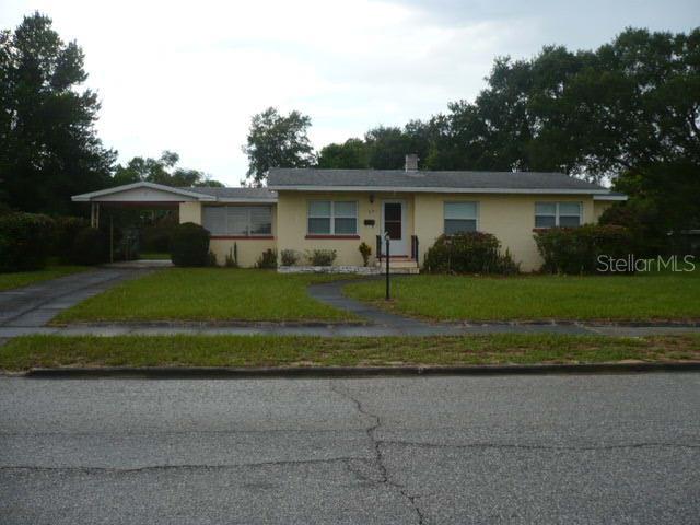 912 Pembroke Pl., Lake Wales, FL 33853