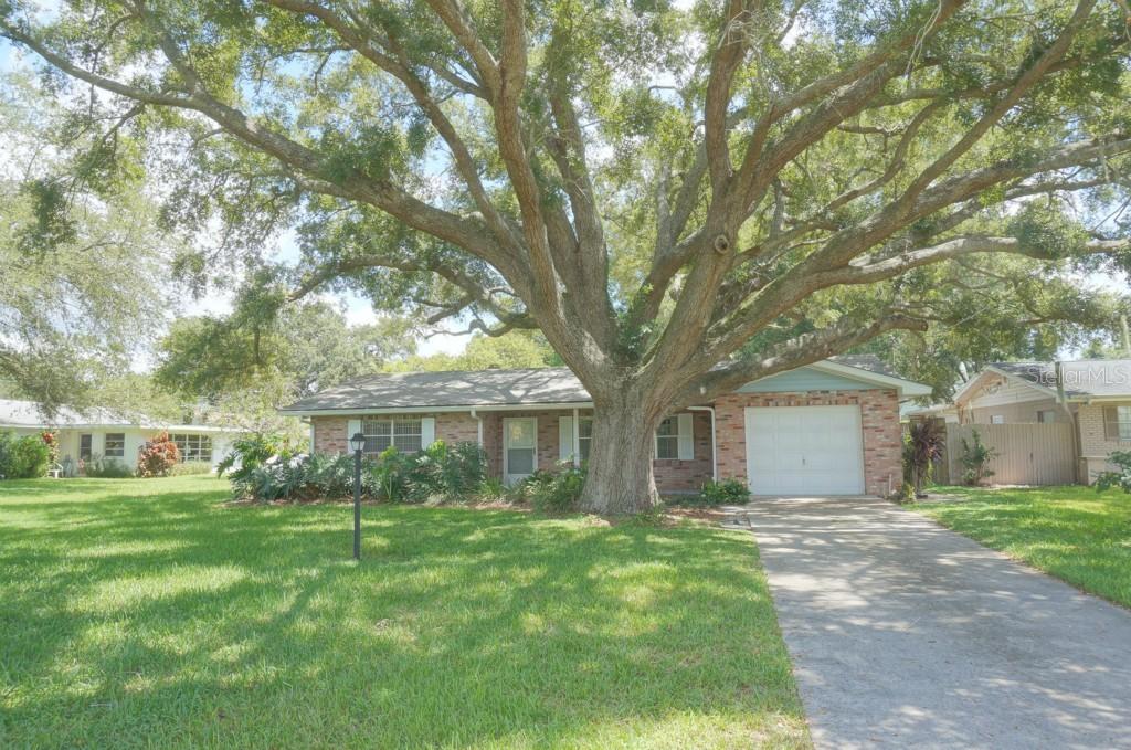2802 Sunset Dr., Winter Haven, FL 33881