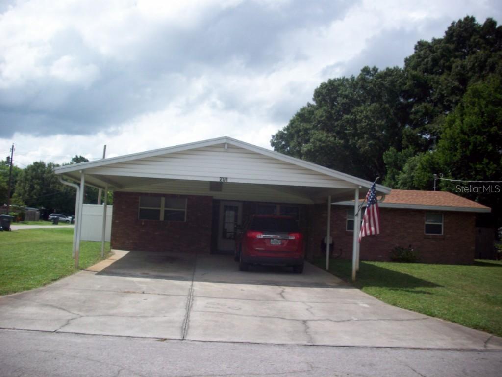 201 Stribling Dr., Auburndale, FL 33823