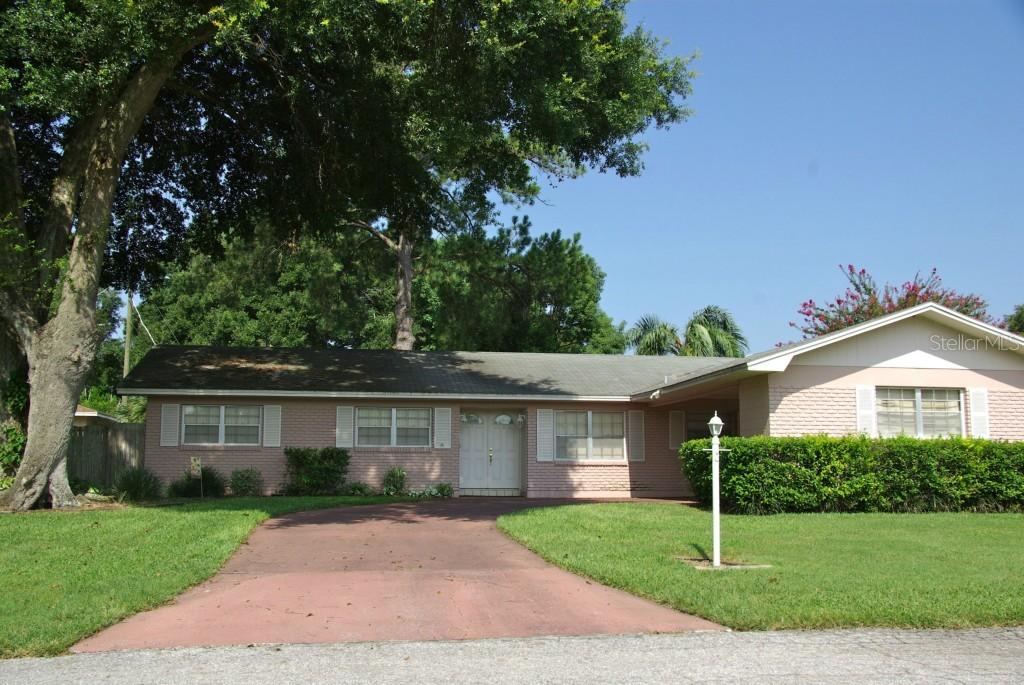 217 Poe Dr., Winter Haven, FL 33884