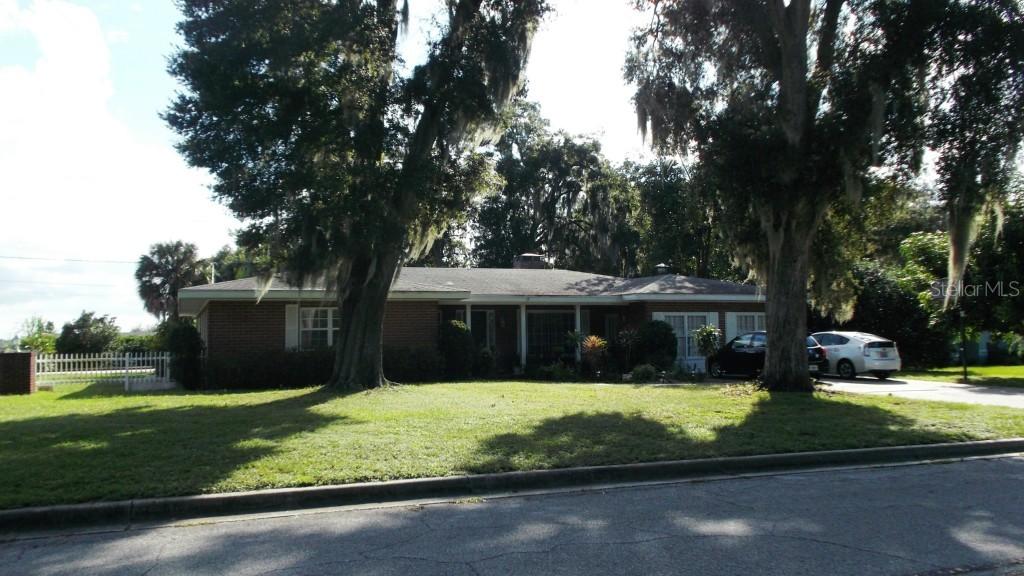 1220 Howard Ter., Winter Haven, FL 33881