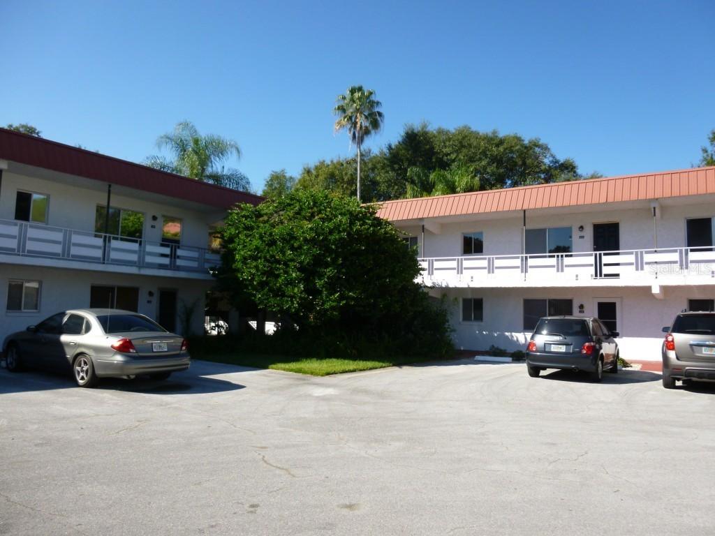 1100 Martinique Dr. #107, Winter Haven, FL 33884