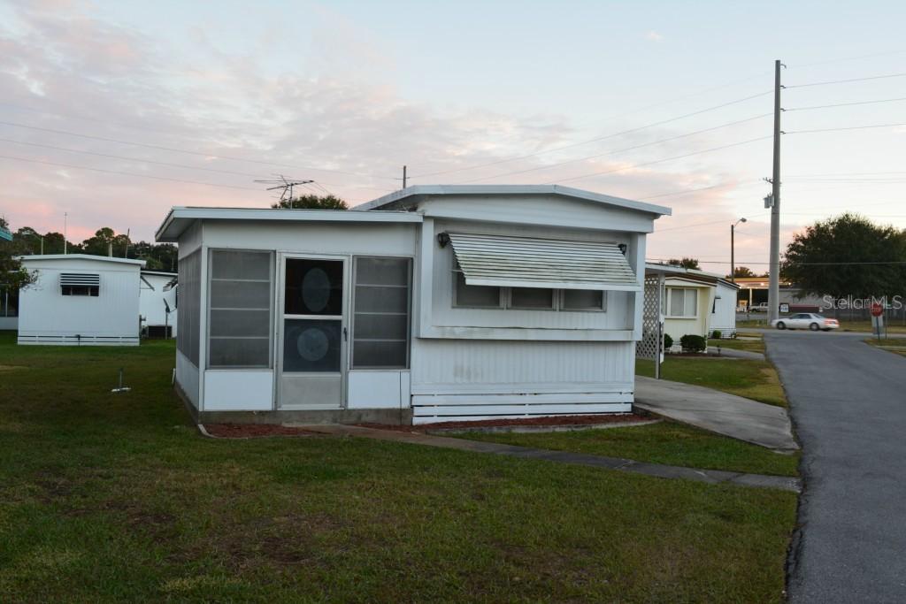 243 Rue De Fontaine, Tavares, FL 32778