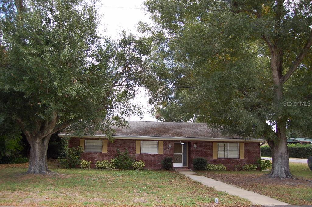 298 Hillcrest Dr., Winter Haven, FL 33884