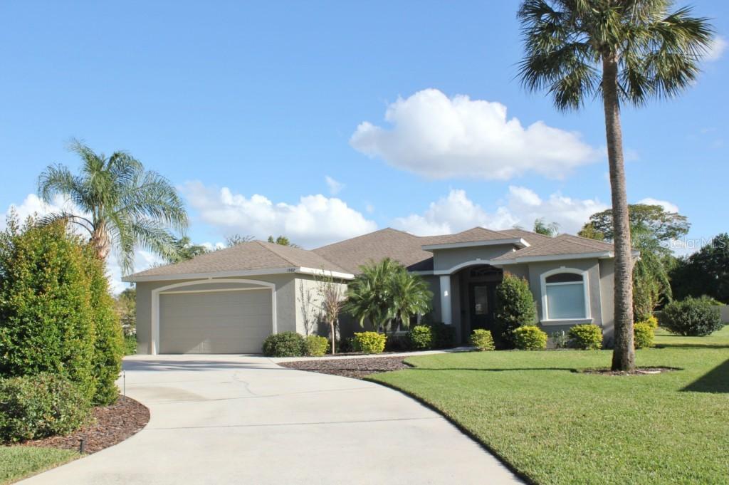 1562 Auburn Oaks Ct., Auburndale, FL 33823