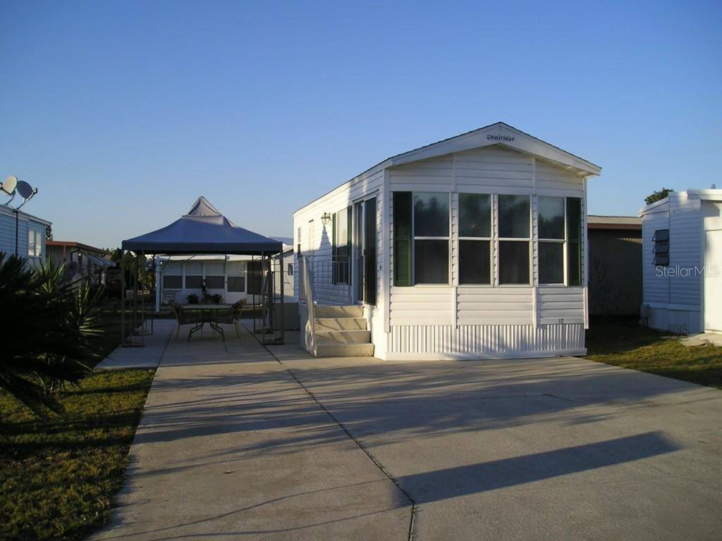 112 Pansy St., Davenport, FL 33837