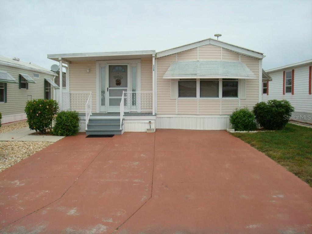326 Golf Crest Ln., Davenport, FL 33837