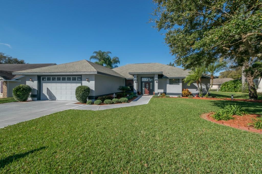 817 Carlton Ct., Winter Haven, FL 33884