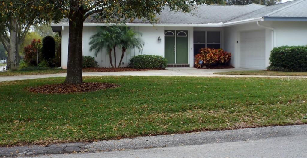 54 Lake Link Cir., Winter Haven, FL 33884