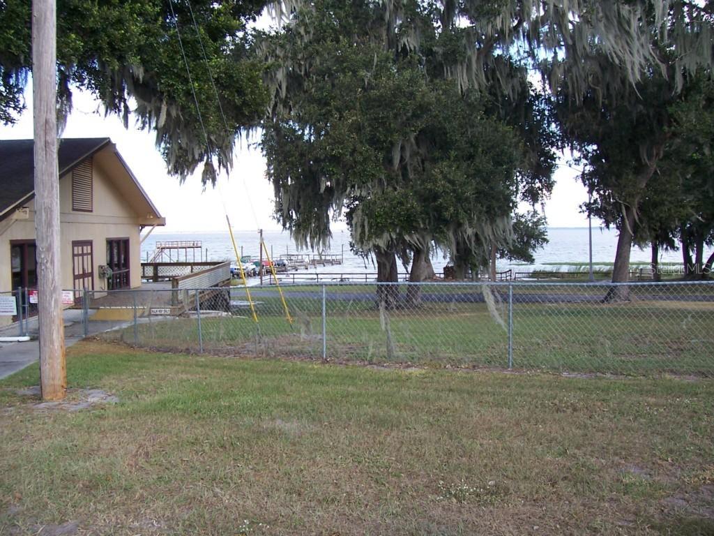 Breeze Way, Lake Wales, FL 33898