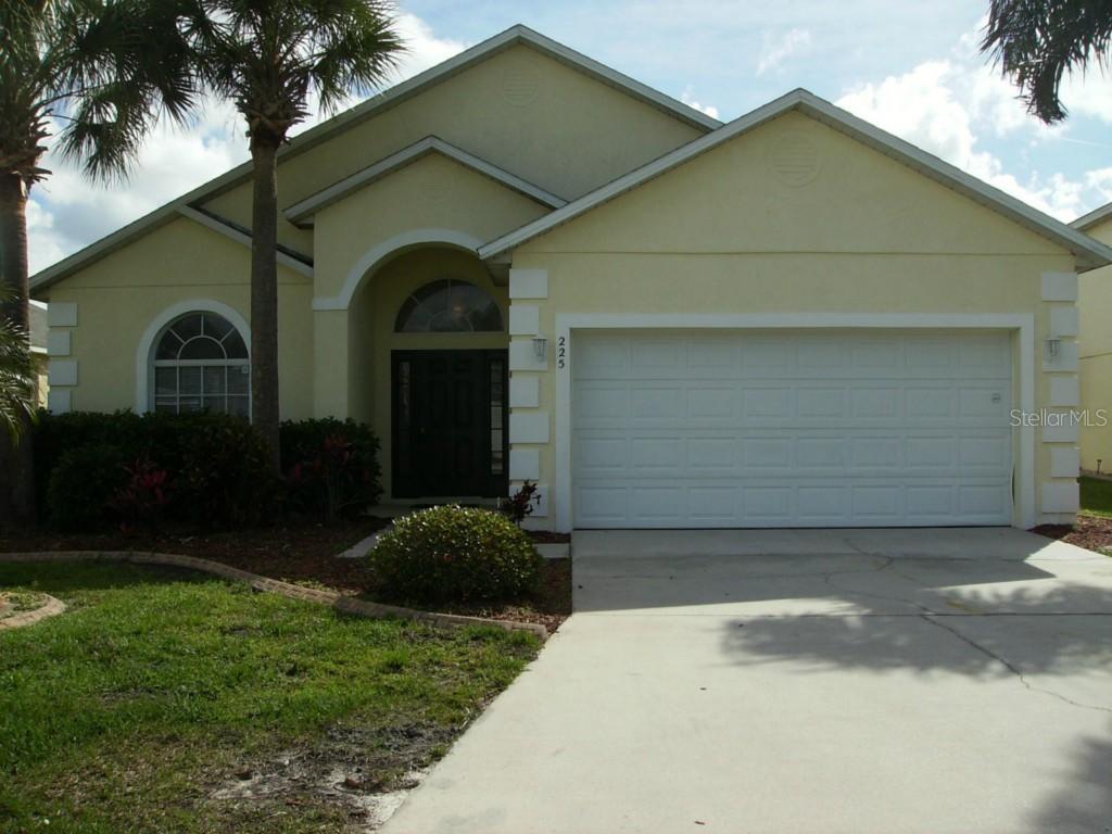 225 Hills Bay Dr., Davenport, FL 33896