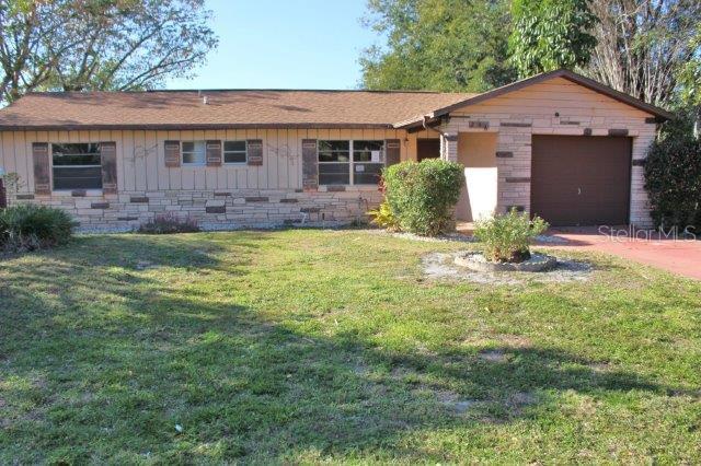 209 Lake Thomas Dr, Winter Haven, FL 33880