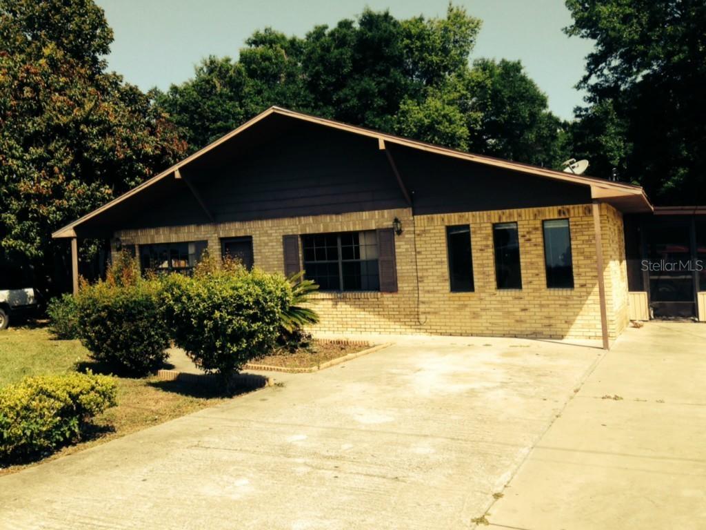 421 9th St., Fort Meade, FL 33841