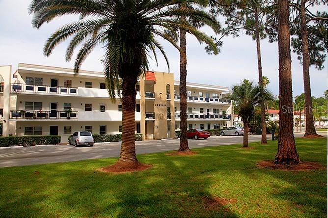 100 El Camino Dr. #305, Winter Haven, FL 33884