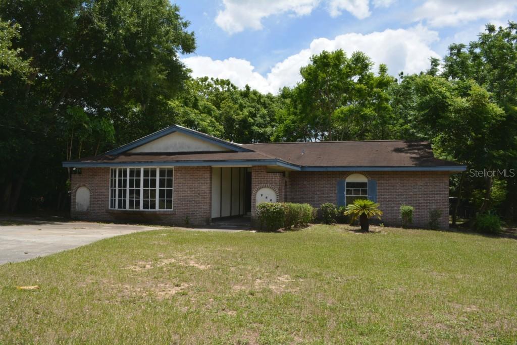 948 Columbia Ave., Lake Wales, FL 33853