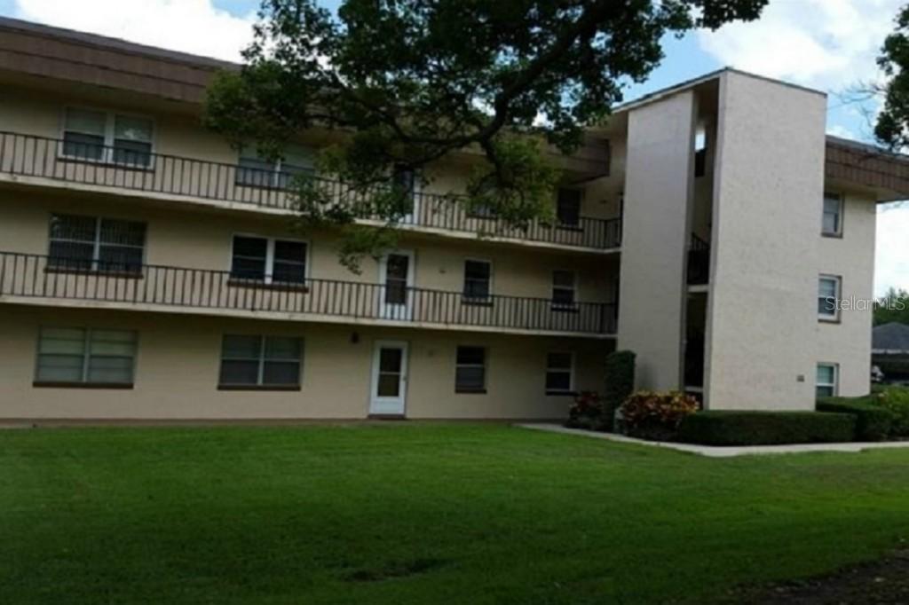 333 Lake Howard Dr. #203C, Winter Haven, FL 33880
