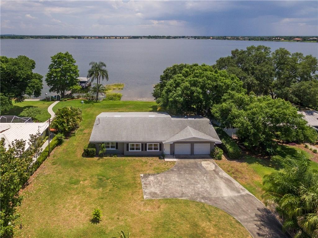 3380 Lakeview Dr, Winter Haven, FL 33884