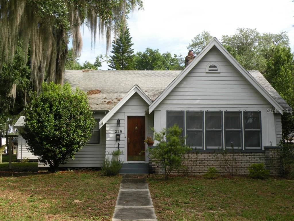 229 E Sessoms Ave., Lake Wales, FL 33853