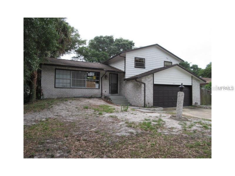 1910 Red Fox Ln., Brandon, FL 33510