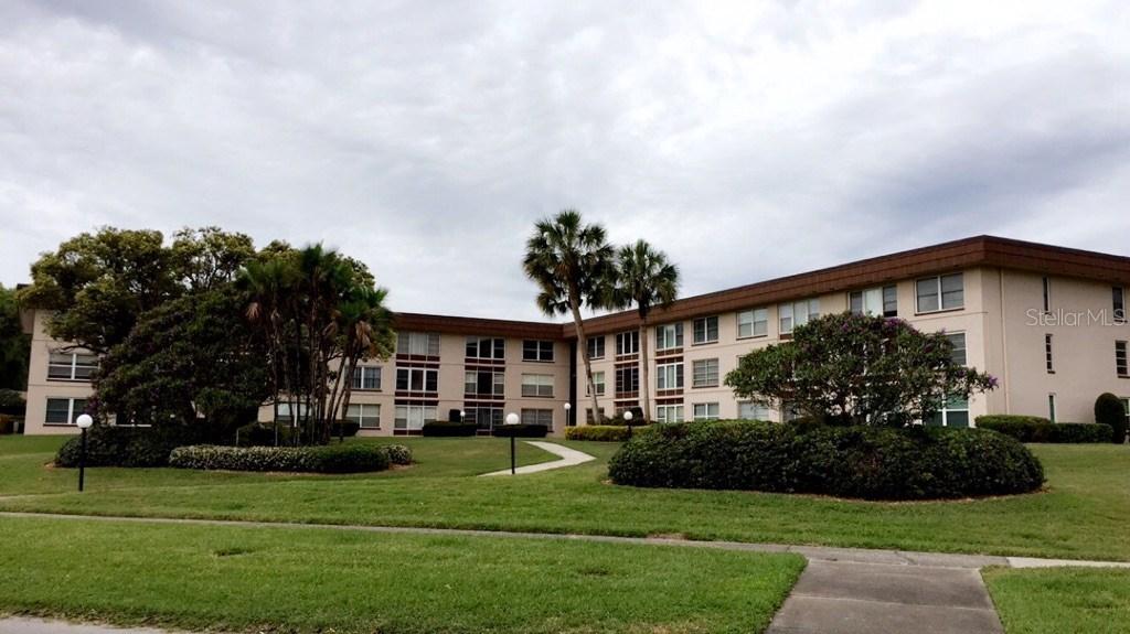 333 Lake Howard Dr. #201D, Winter Haven, FL 33880